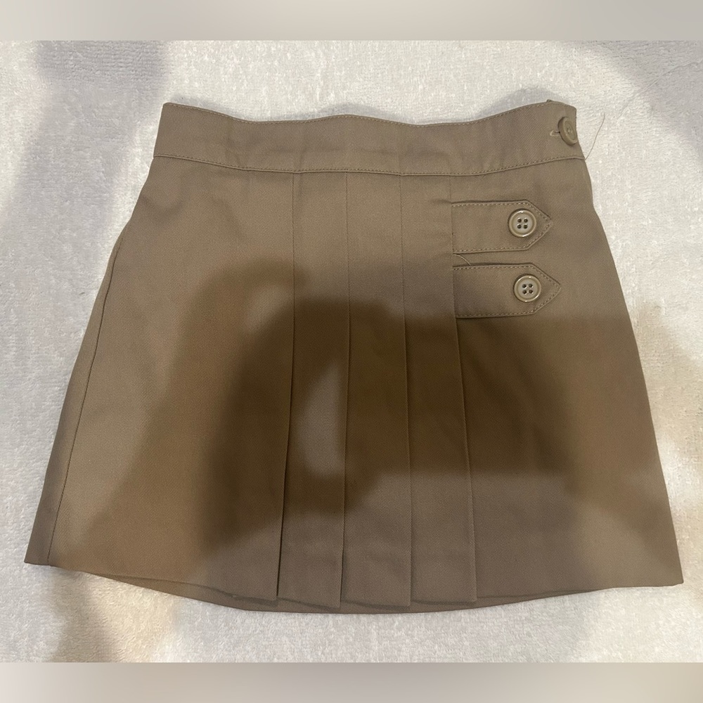 School uniforms- Planet Uniform skort 3T